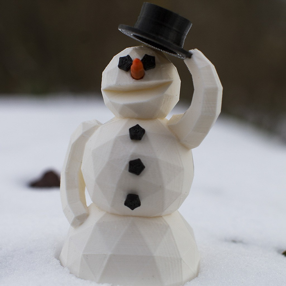 Low-poly snowman