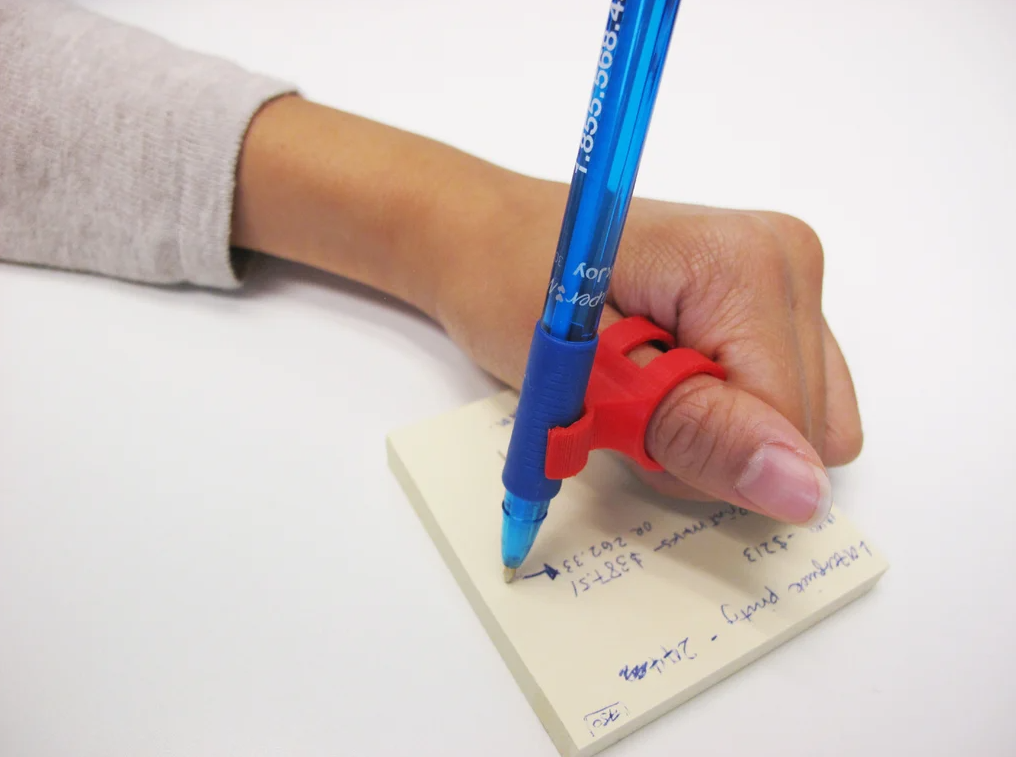 Finger pen holder (horizontal)