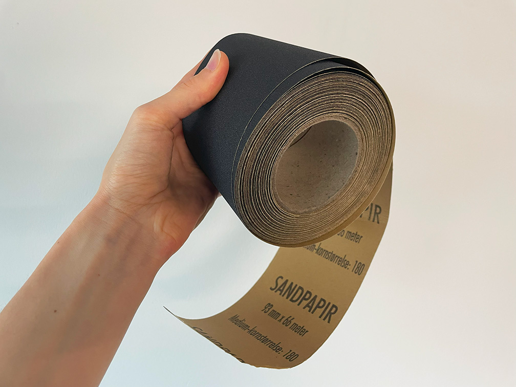 Sanding paper